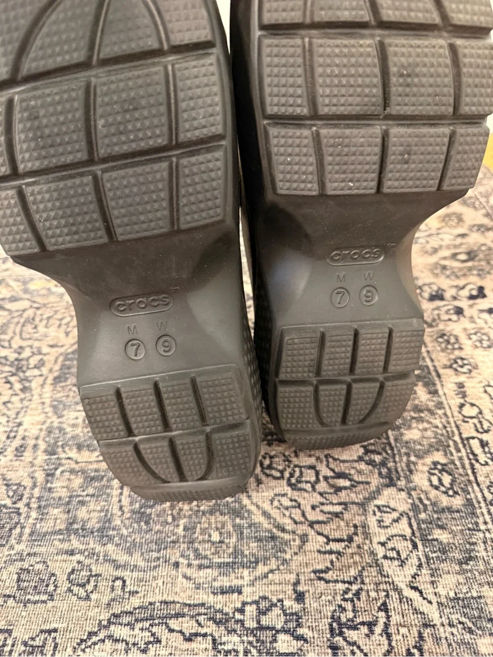 Crocs Women’s 9 Stomp Black Croslite Platform Slip-On Chunky Clogs Mule Loafers